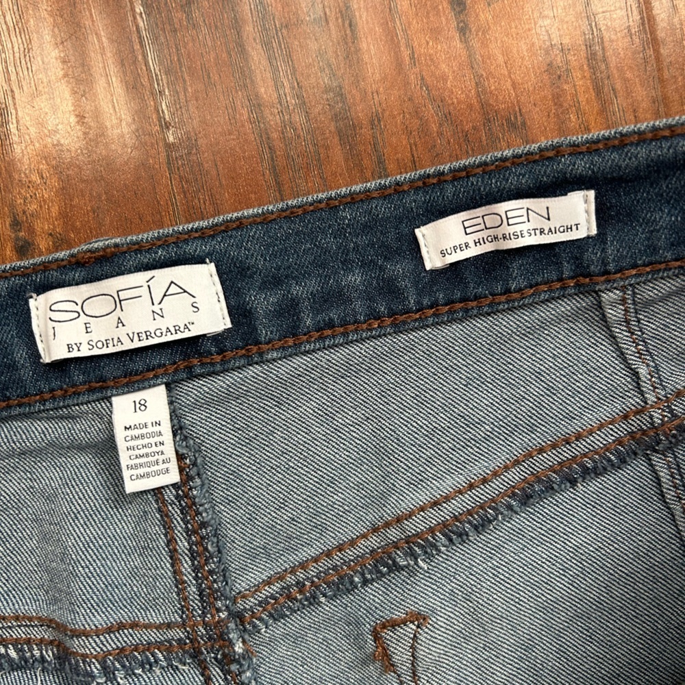 Sofia Jeans by Sofia Vergara Eden Super High-Rise Straight jean women’s size 18 - Picture 5 of 8
